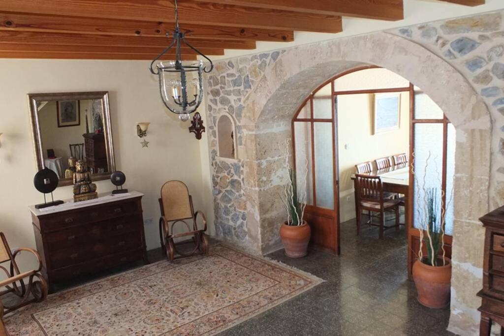Villa Maria, Bonita Casa Con Jardin Y Piscina Privada En 안드라츠 외부 사진