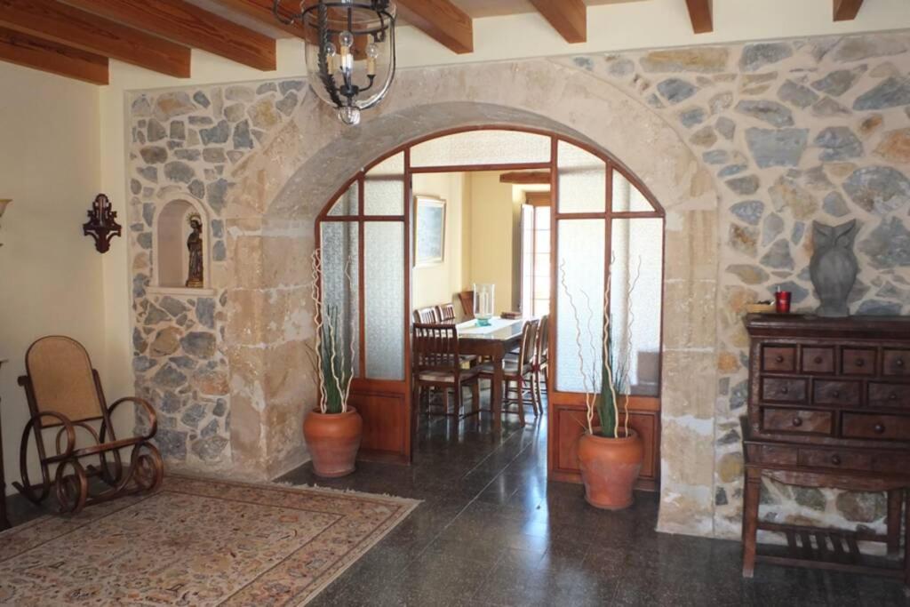 Villa Maria, Bonita Casa Con Jardin Y Piscina Privada En 안드라츠 외부 사진
