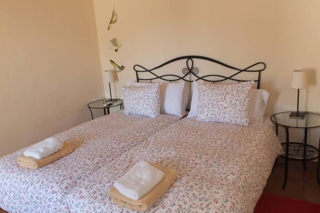 Villa Maria, Bonita Casa Con Jardin Y Piscina Privada En 안드라츠 외부 사진